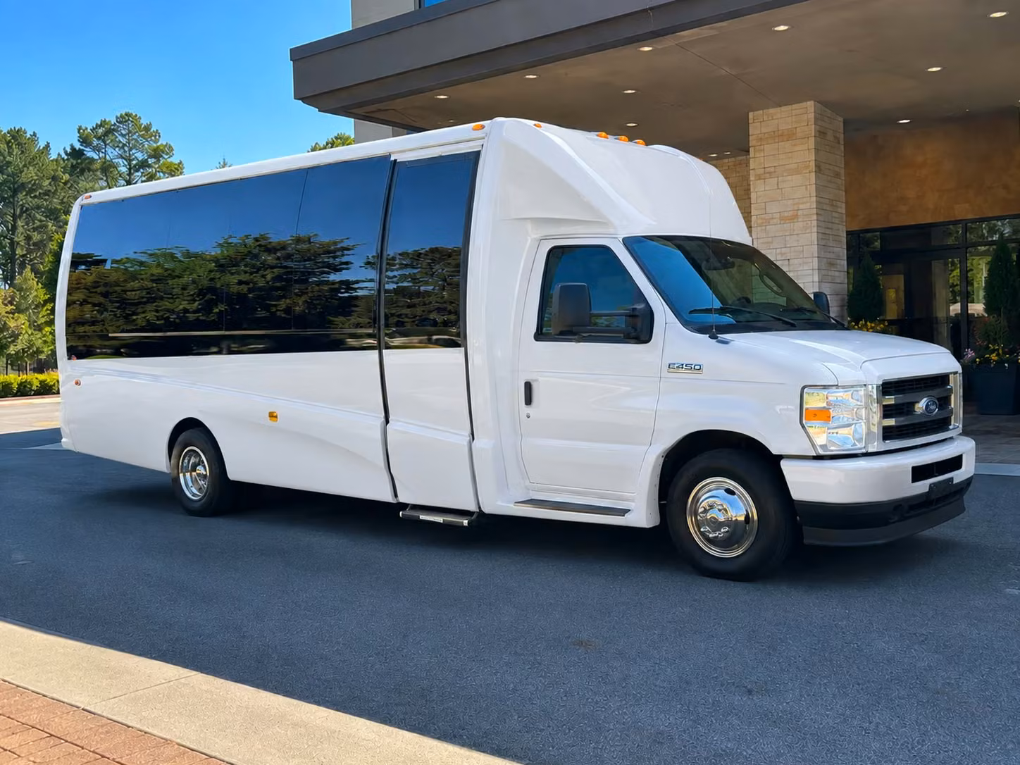 18 passenger minibus