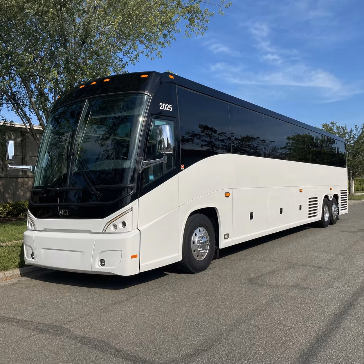 booking long distance transportation in cambridge through a large network has real advantages
