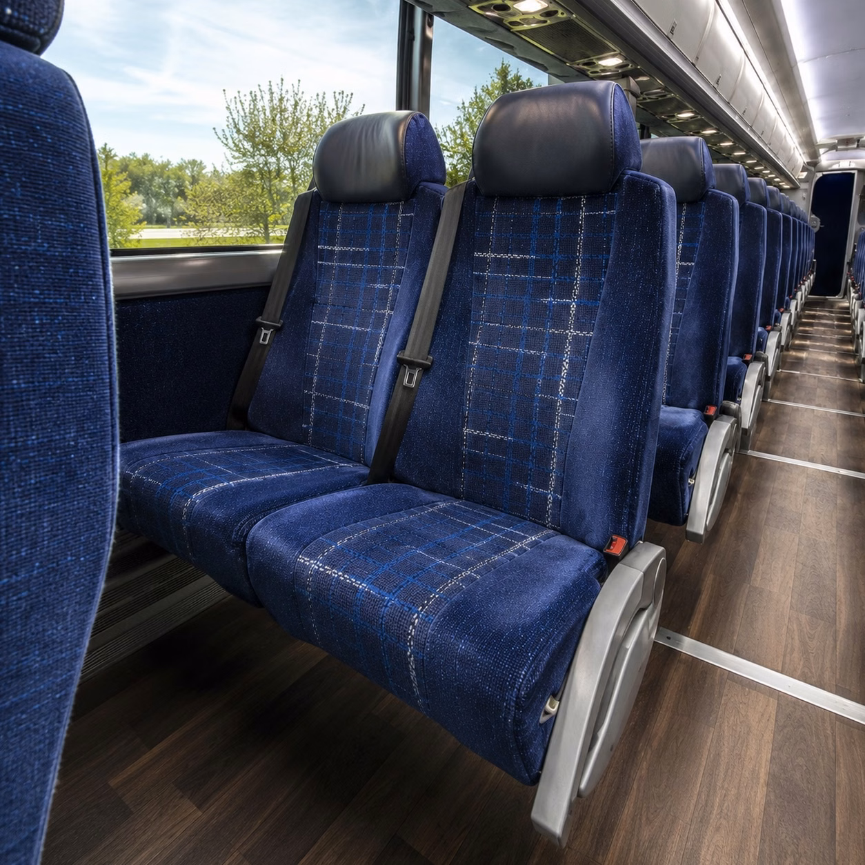 compare bus rental pricing in cambridge online upfront and in minutes