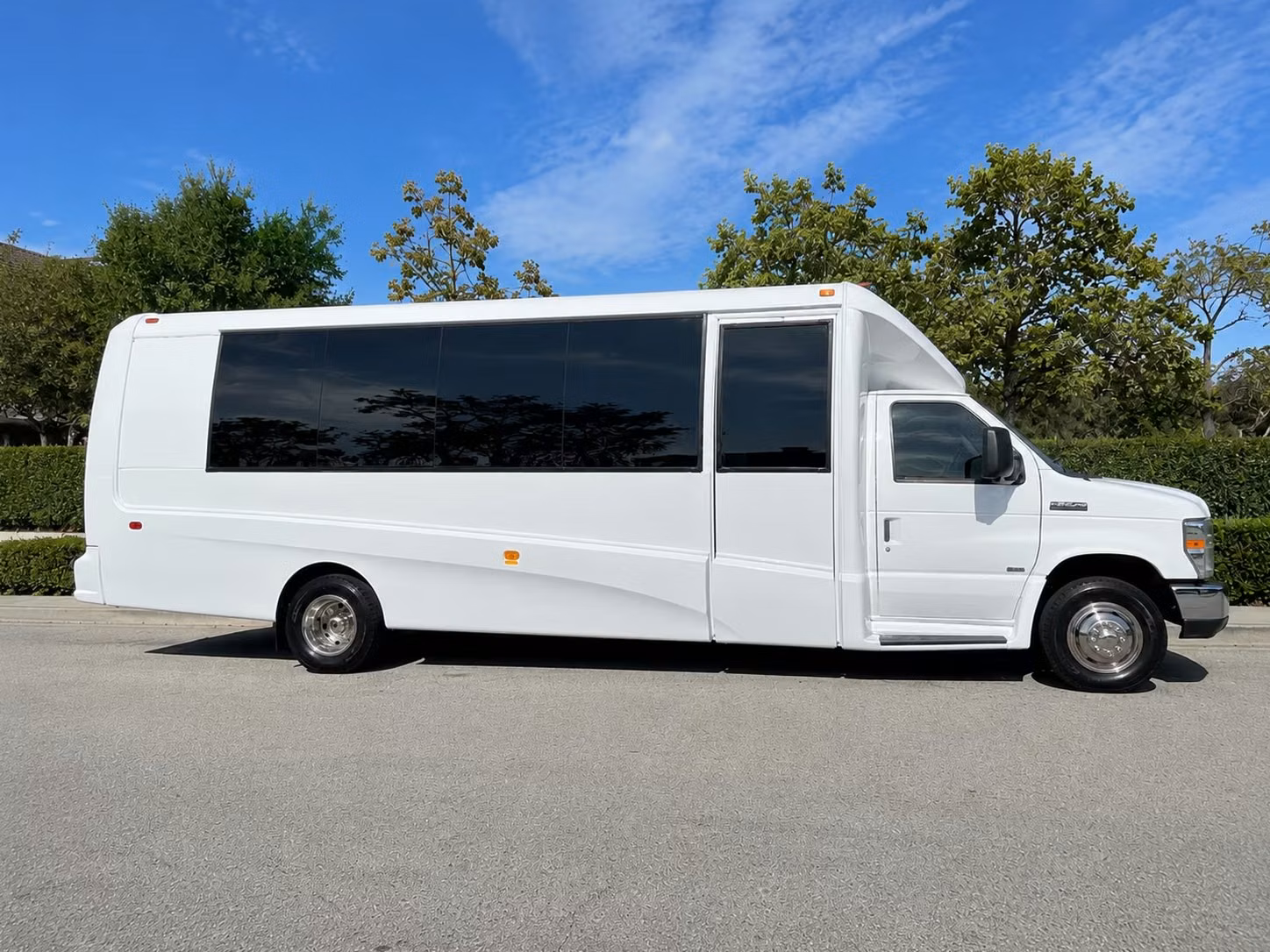 minibus rentals for smaller cambridge prom groups who want something intimate