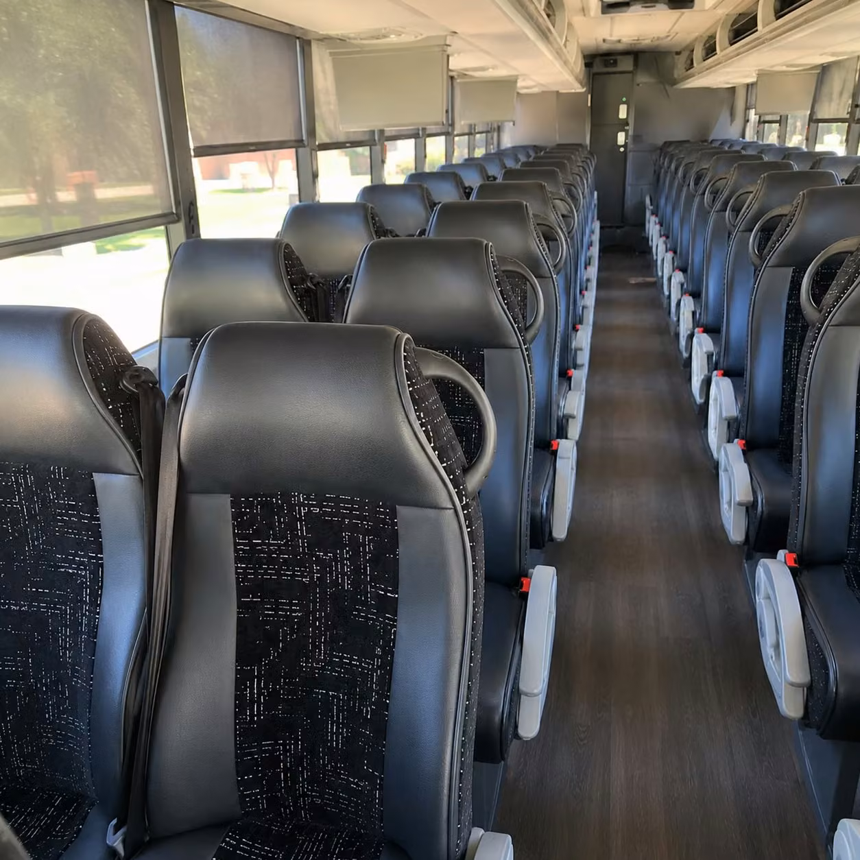 school field trip bus rentals in cambridge